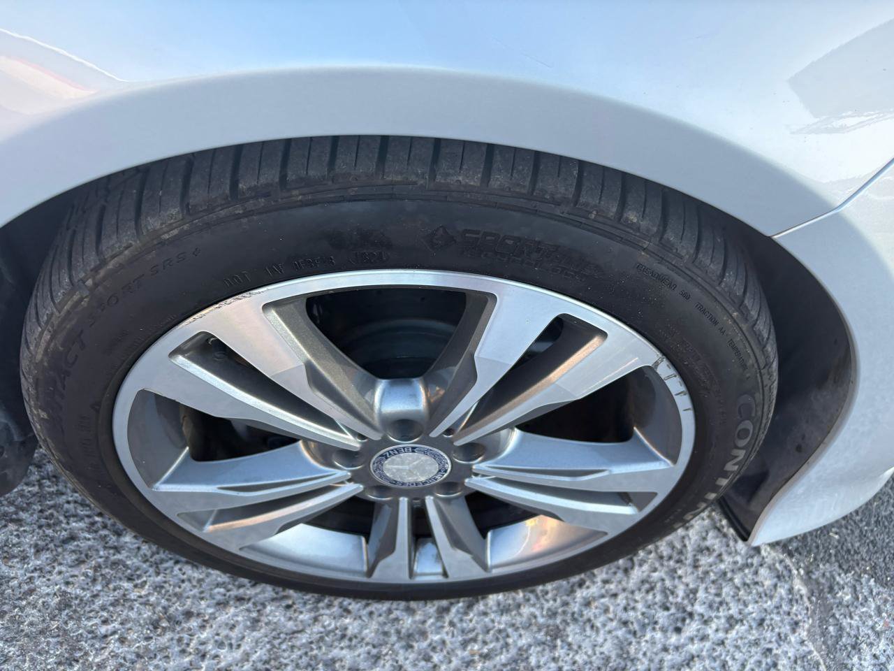 Used 2016 Mercedes-Benz E 350 Sedan w/ Premium Package image 29
