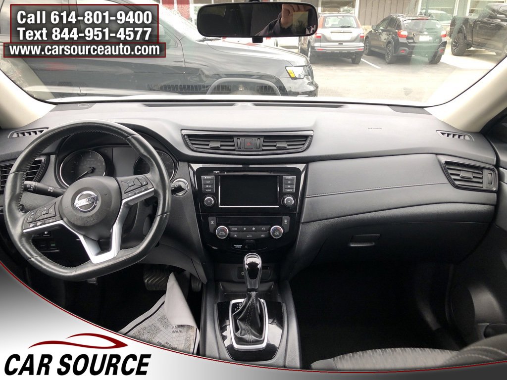 Used 2018 Nissan Rogue SV w/ Premium Package image 9