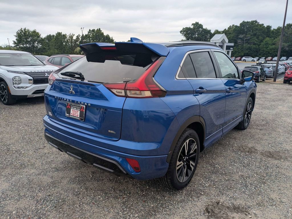 Used 2023 Mitsubishi Eclipse Cross SEL AWD/4WD image 3