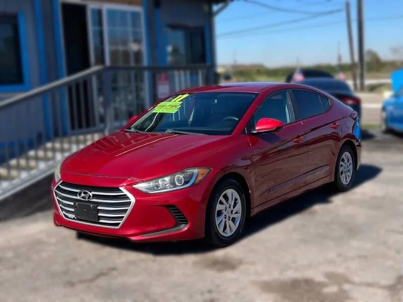 Used 2017 Hyundai Elantra SE image 1