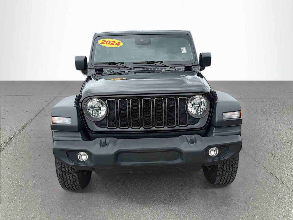 Used 2024 Jeep Wrangler Sport S image 9