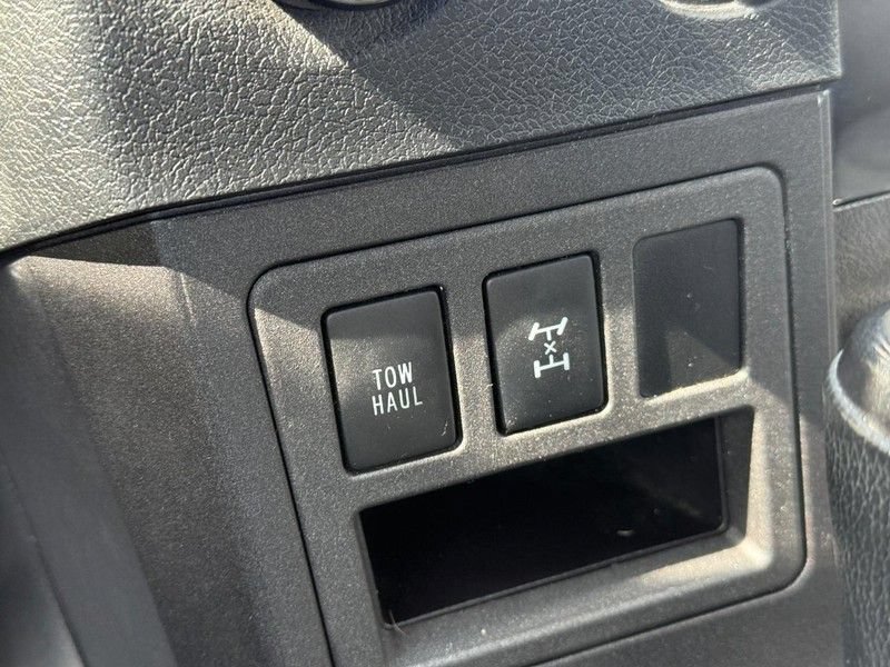 Used 2020 Toyota Sequoia Limited w/ Safety & Convenience Package AWD/4WD image 30