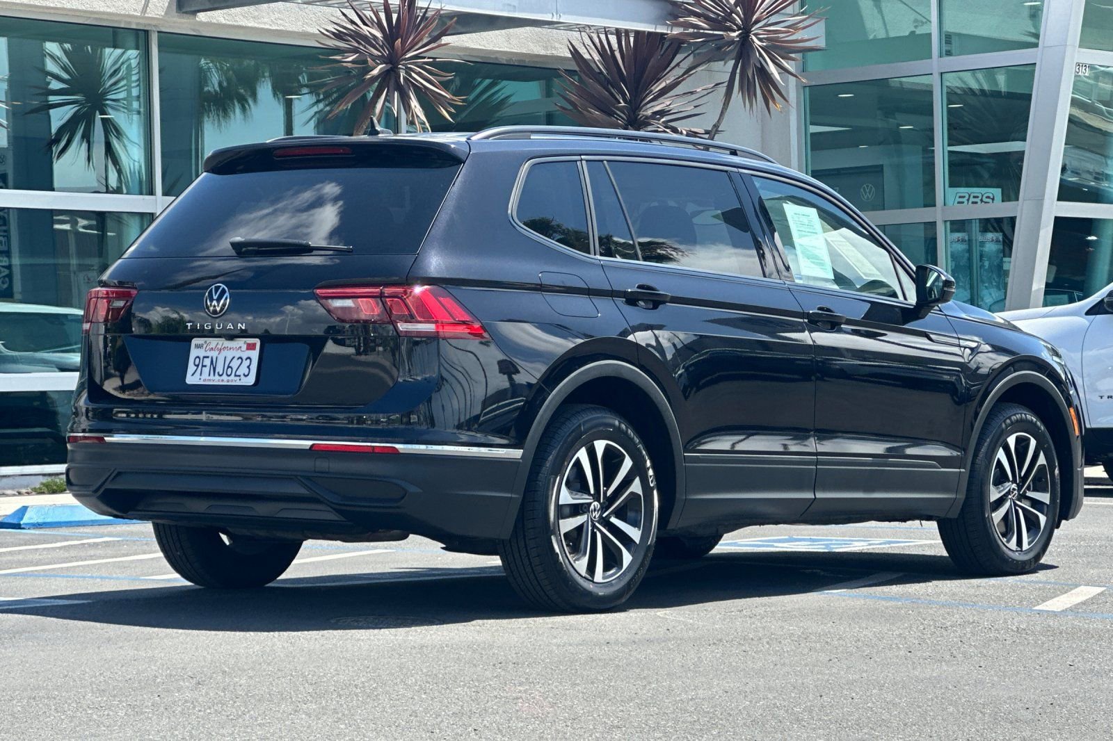 Certified 2023 Volkswagen Tiguan S image 4