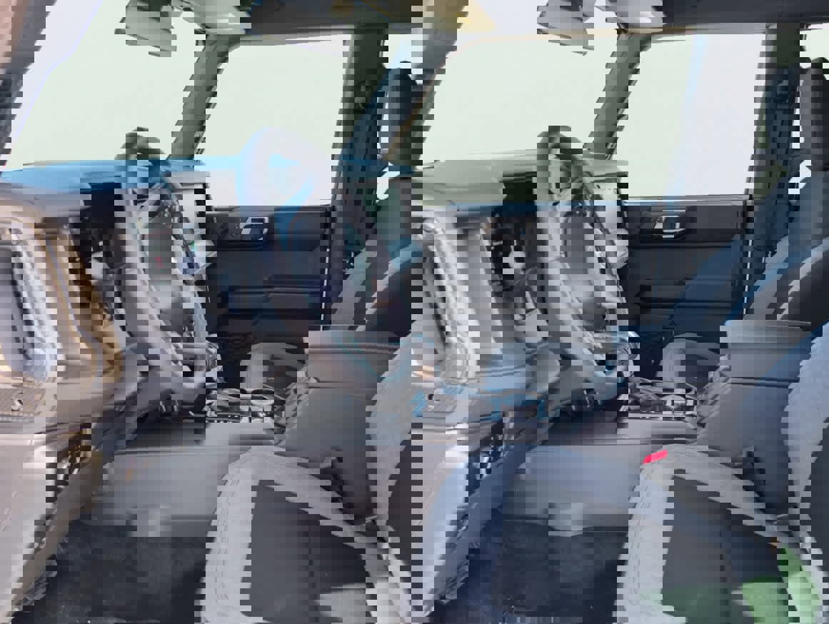 New 2025 Ford Bronco Big Bend image 9