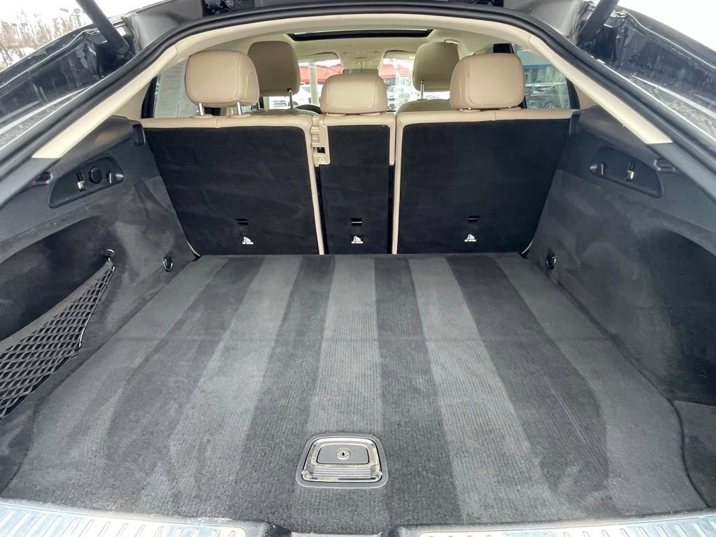 Used 2020 Mercedes-Benz GLC 300 4MATIC Coupe image 16