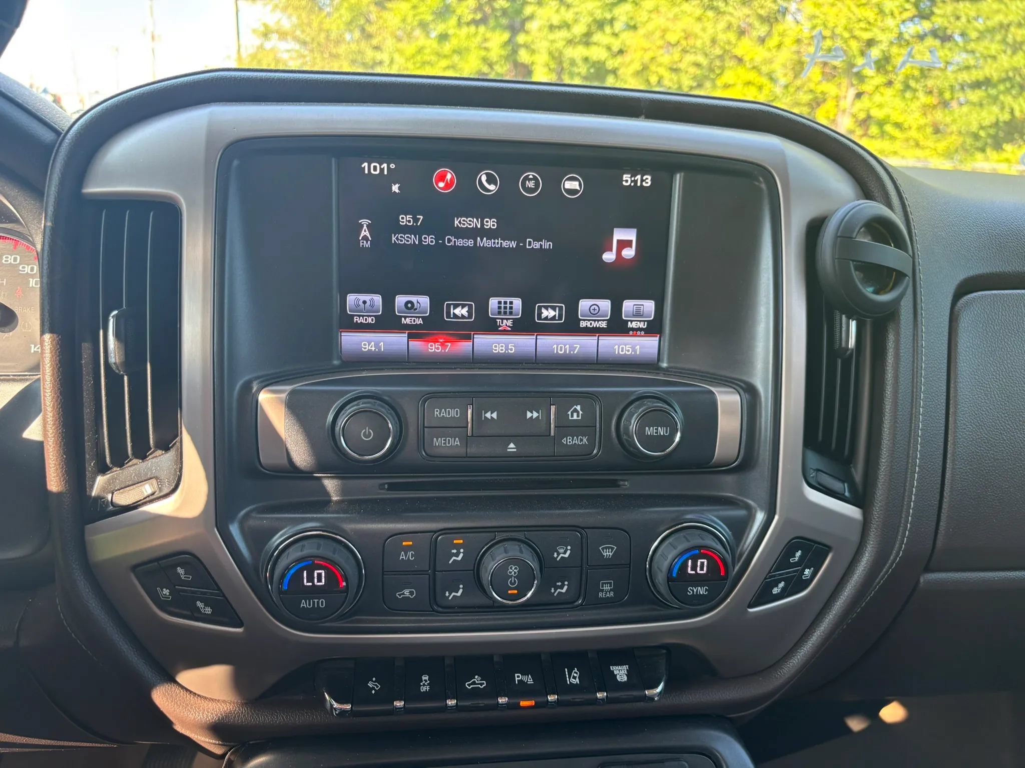 Used 2016 GMC Sierra 3500 Denali w/ Duramax Plus Package AWD/4WD image 19