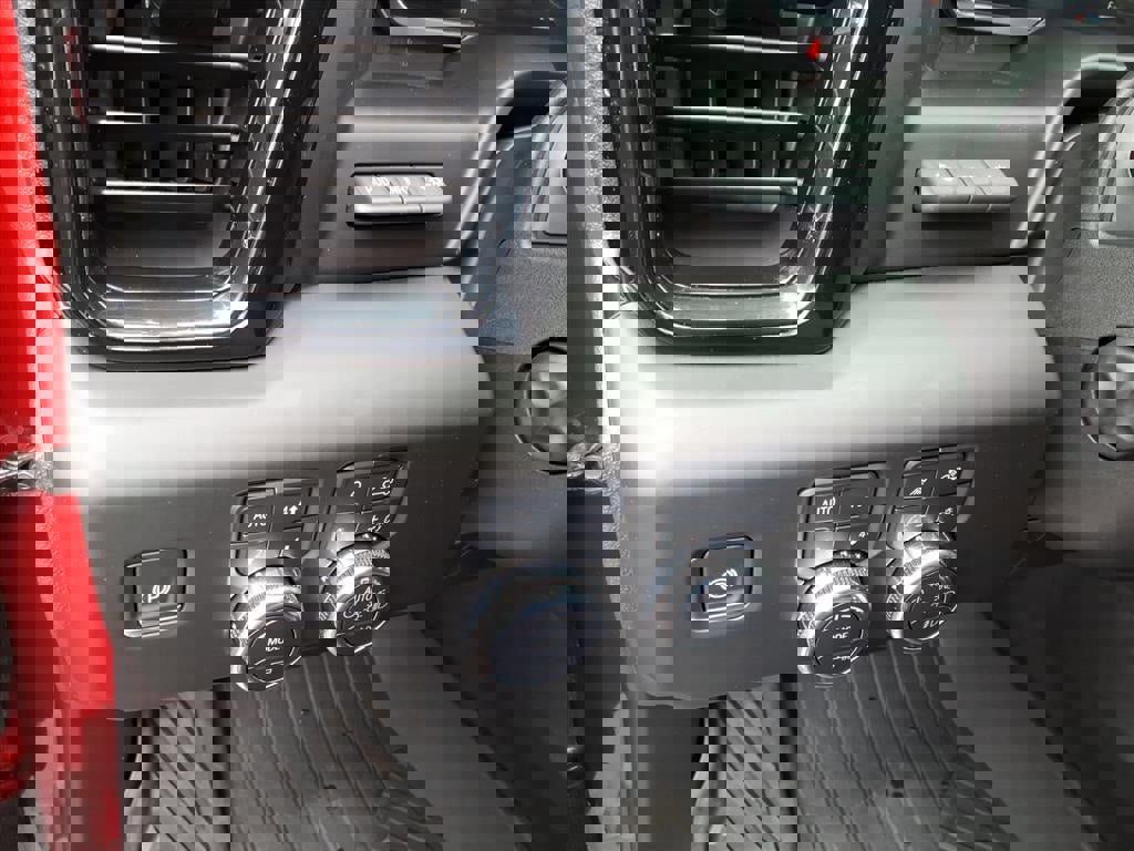 Used 2025 GMC Sierra 1500 AT4X w/ AT4X AEV Edition image 13