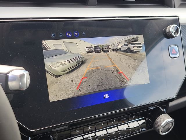 New 2027 Chevrolet Bolt LT w/ Comfort Package image 27
