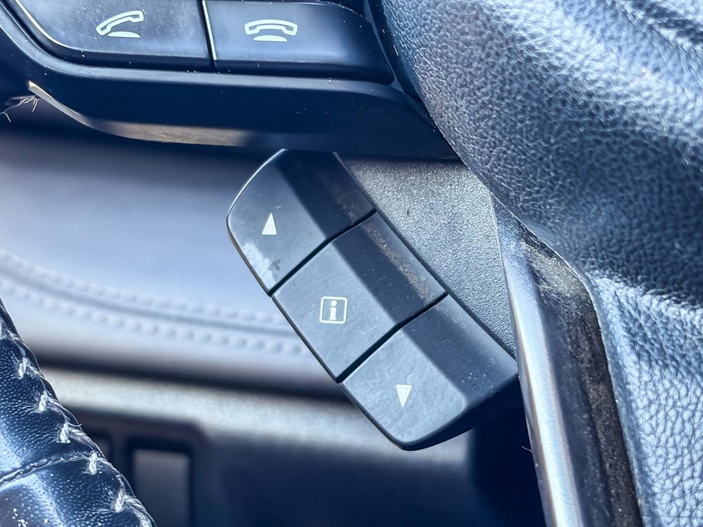 Used 2021 Subaru Outback Touring XT AWD/4WD image 22