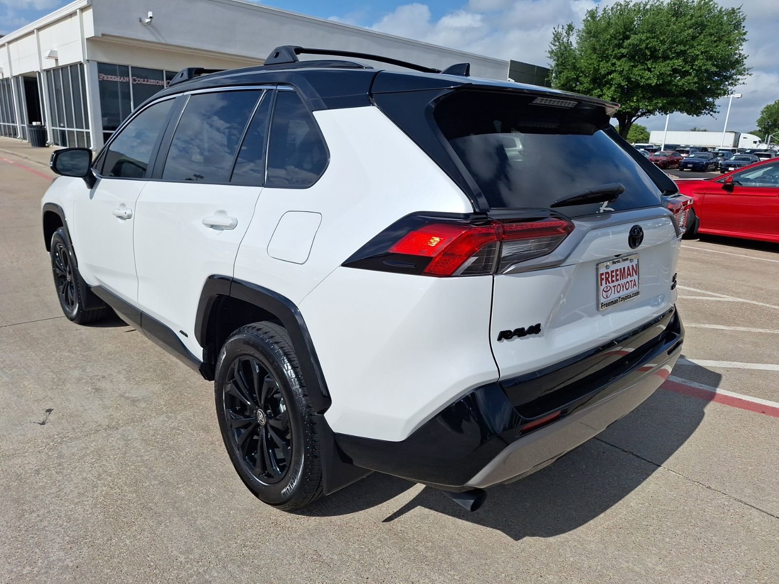 Used 2024 Toyota RAV4 XSE image 4