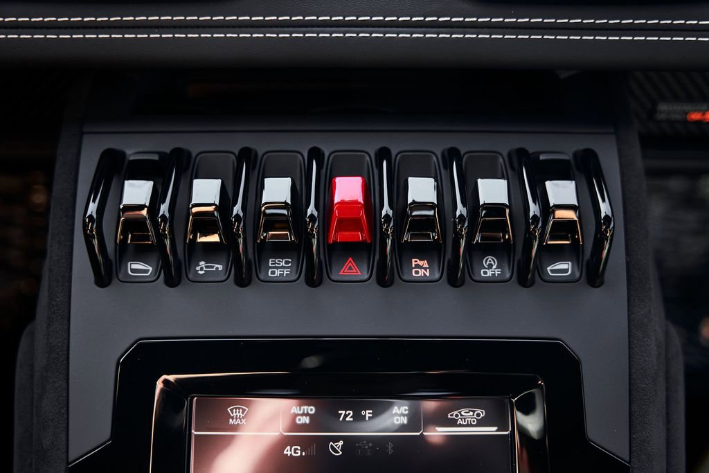 Used 2023 Lamborghini Huracan Tecnica image 73