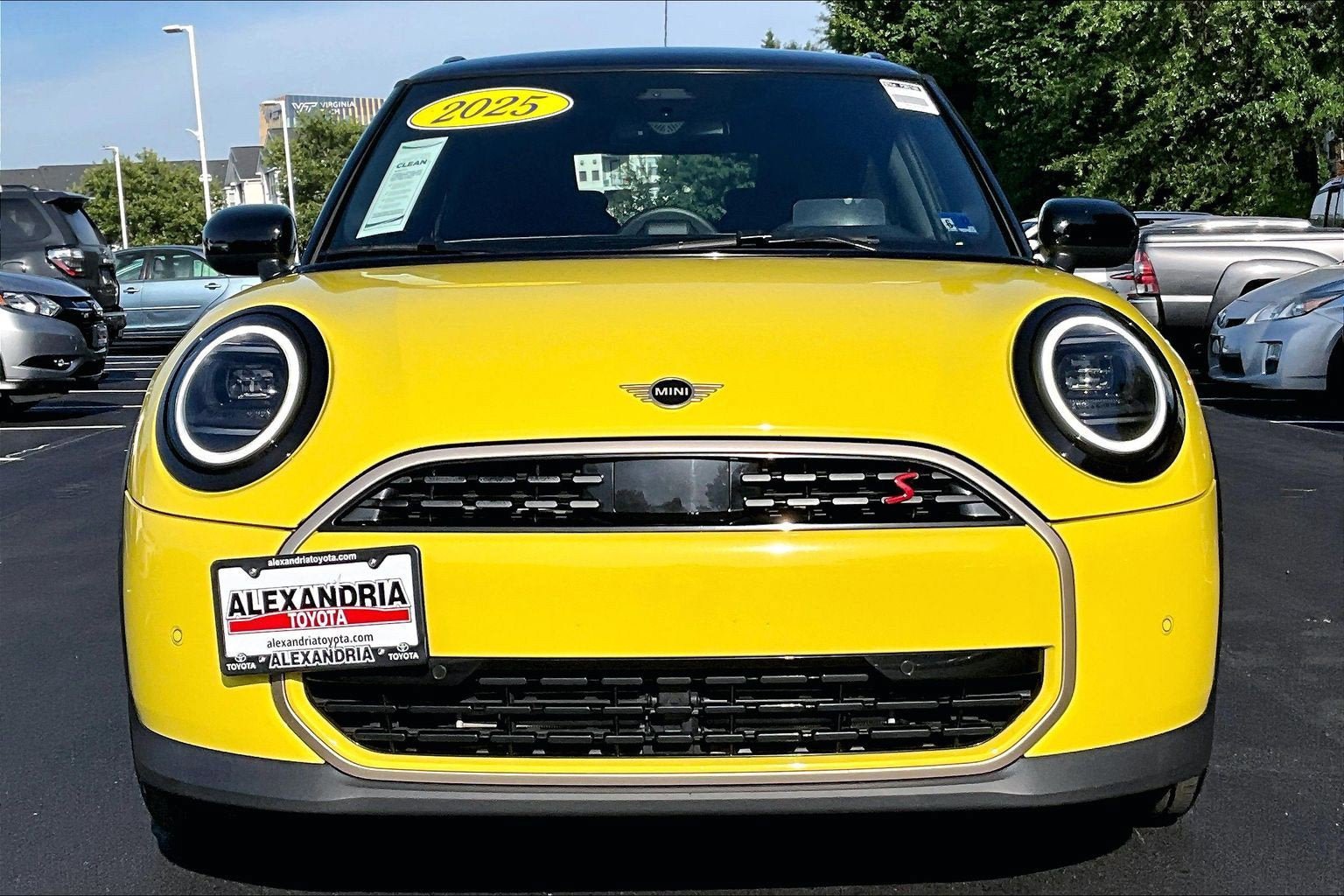 Used 2025 MINI Cooper S FWD image 3