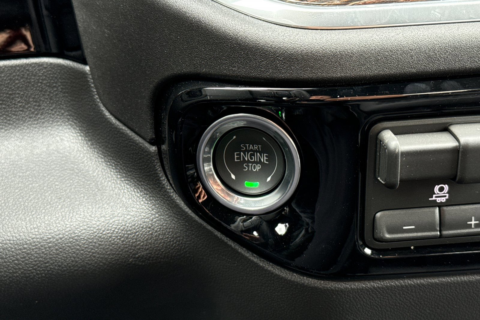 New 2026 GMC Sierra 1500 Elevation w/ X31 Off-Road Package image 23