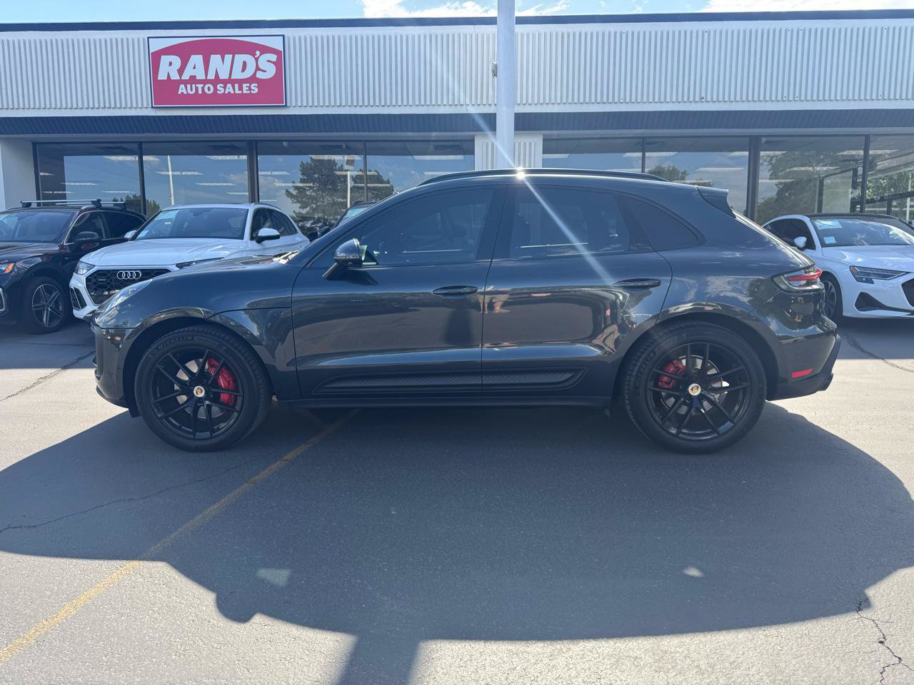 Used 2022 Porsche Macan S w/ Premium Package Plus AWD/4WD image 17