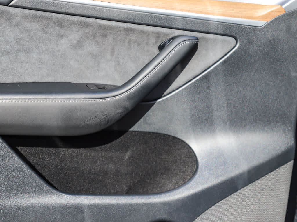 Used 2023 Tesla Model Y Performance AWD/4WD image 20