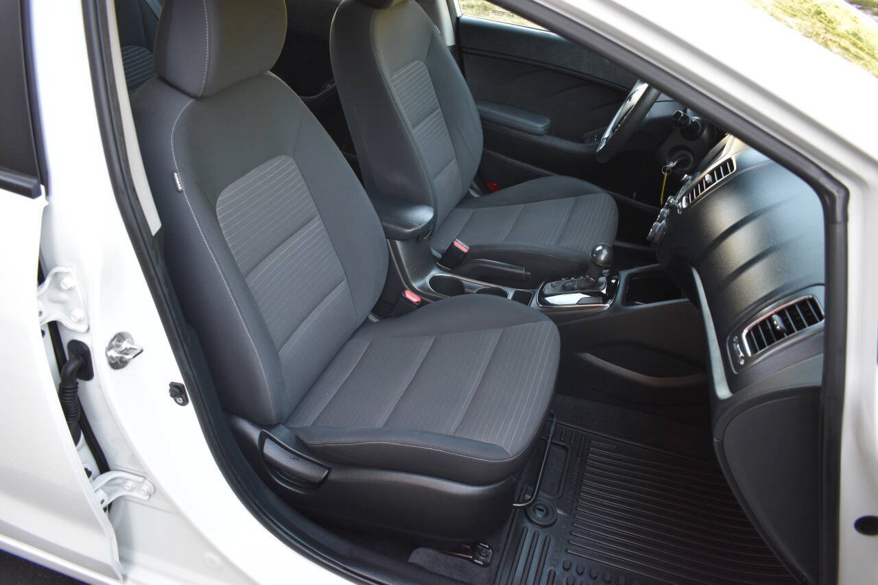 Used 2018 Kia Forte LX w/ LX Popular Package FWD image 20