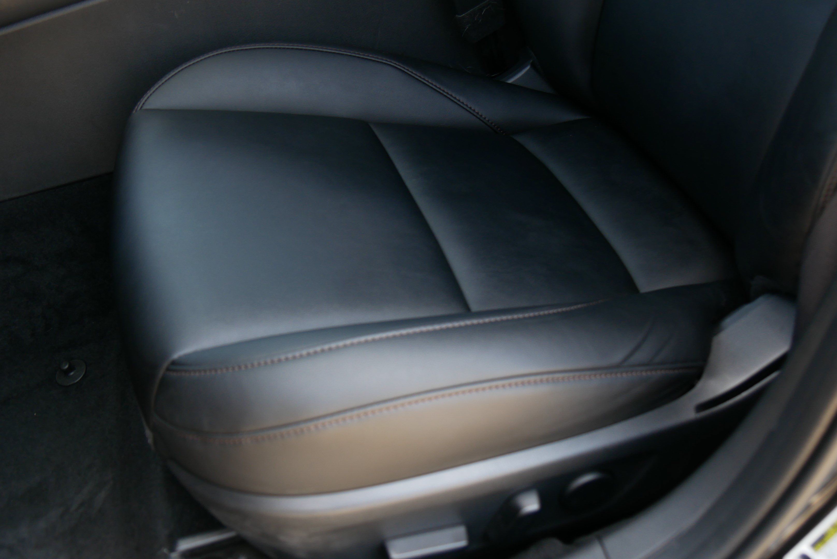 Used 2022 MAZDA MAZDA3 s FWD image 28