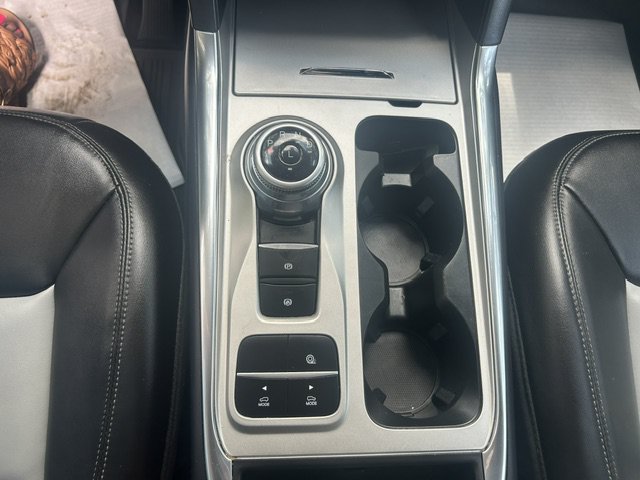 Used 2023 Ford Explorer XLT w/ Equipment Group 202A RWD image 22