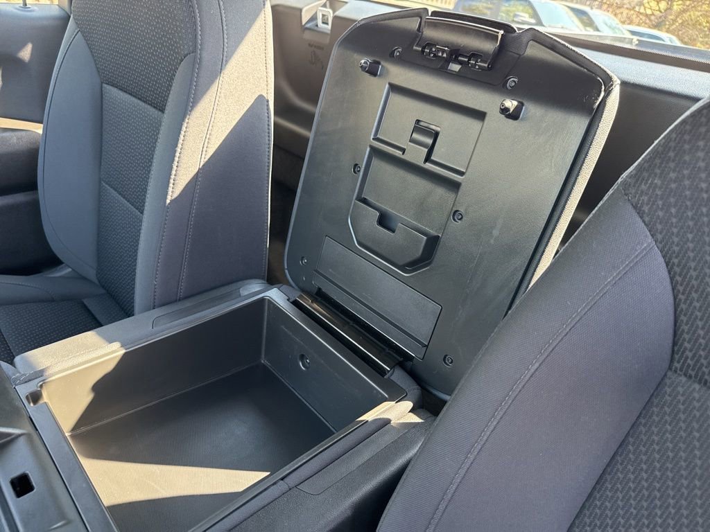 Used 2025 Chevrolet Silverado 1500 W/T image 18