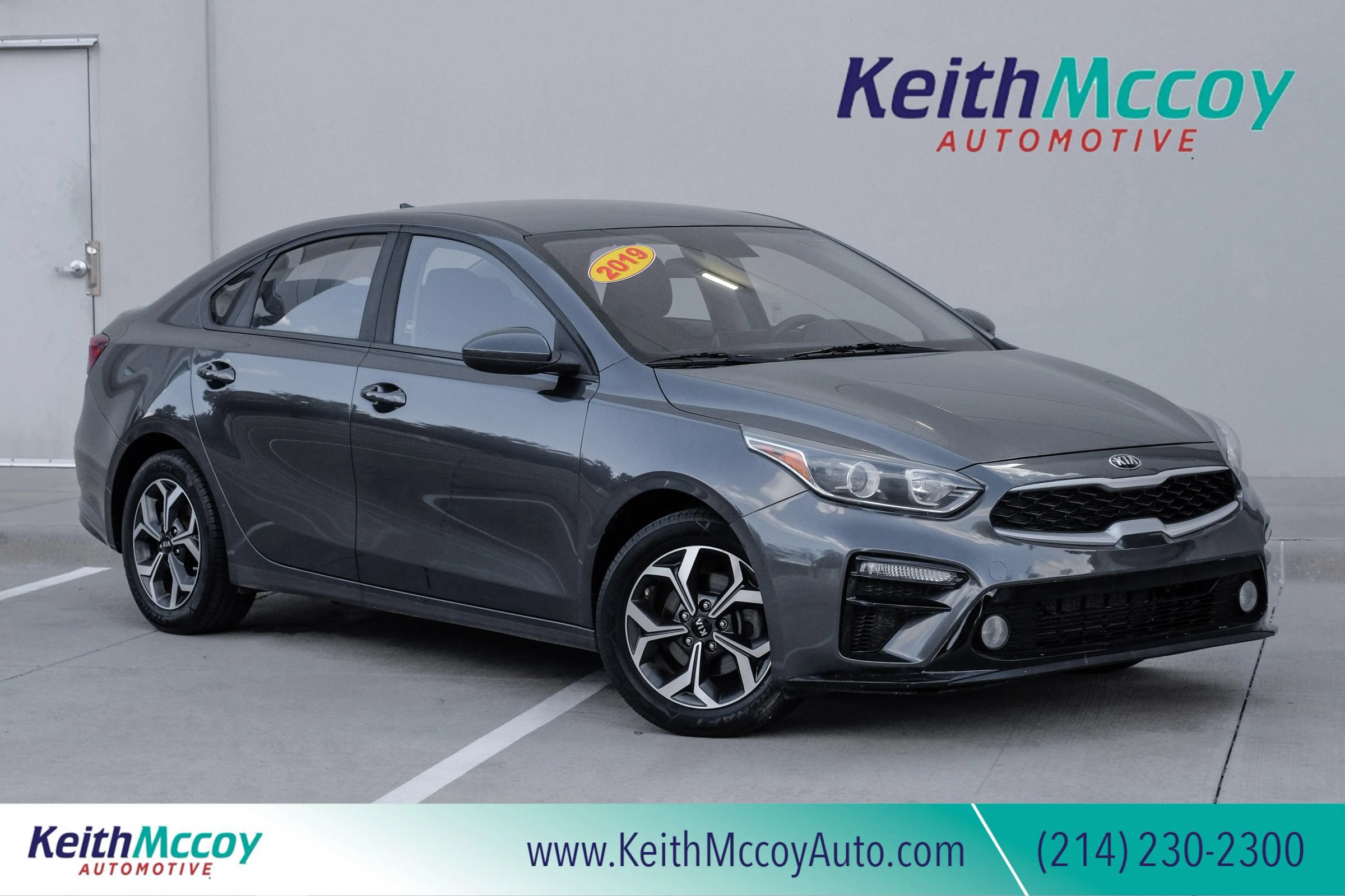 Used 2019 Kia Forte LXS FWD image 1