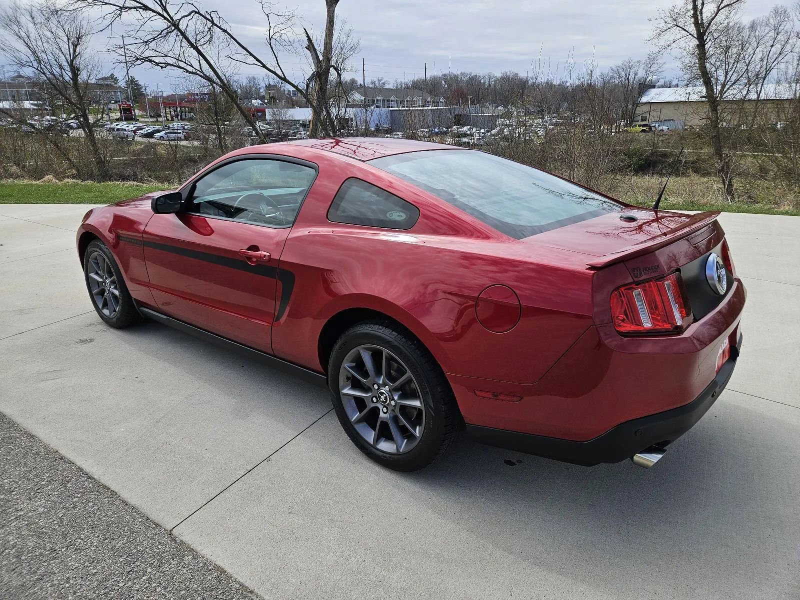 Used 2012 Ford Mustang Premium RWD image 8