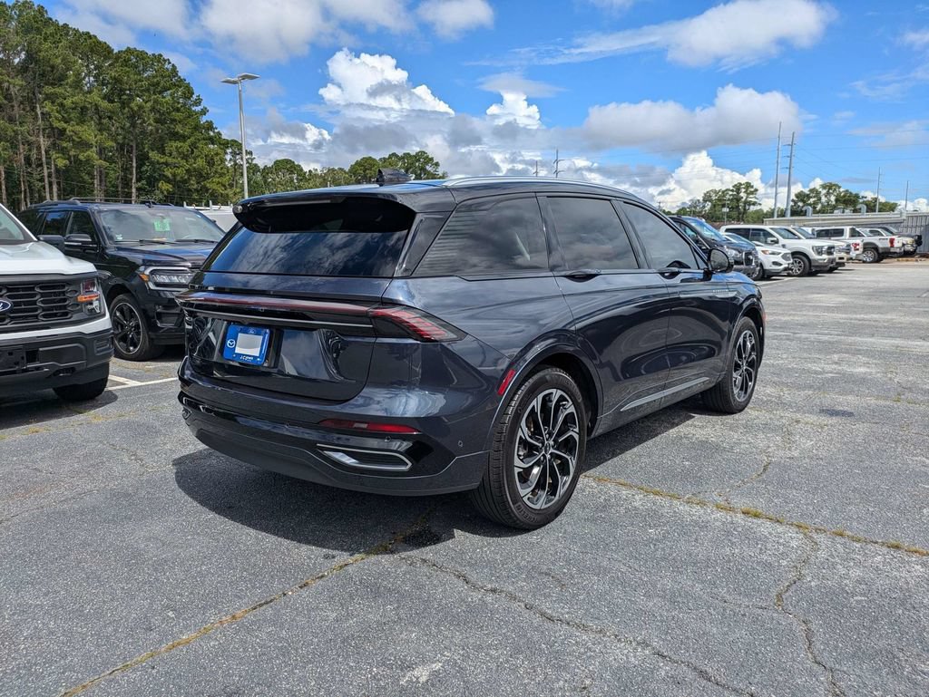 Used 2024 Lincoln Nautilus Reserve w/ Equipment Group 202A AWD/4WD image 5