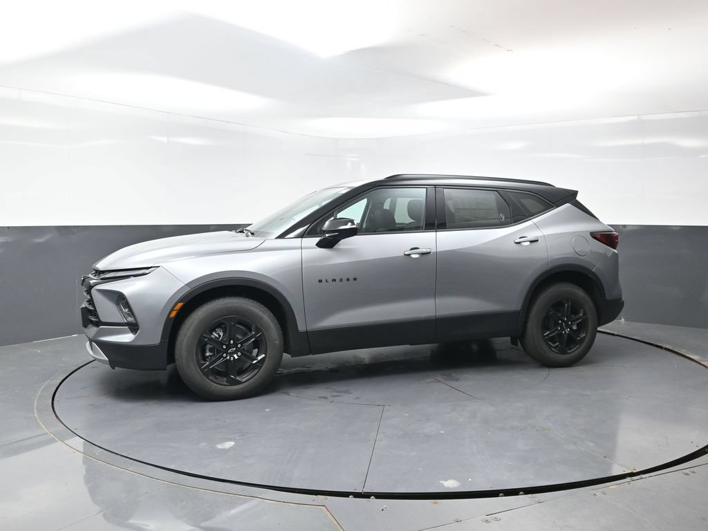 New 2026 Chevrolet Blazer LT w/ Midnight/Sport Edition AWD/4WD image 6