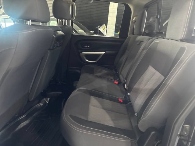 Used 2022 Nissan Titan SV AWD/4WD image 29