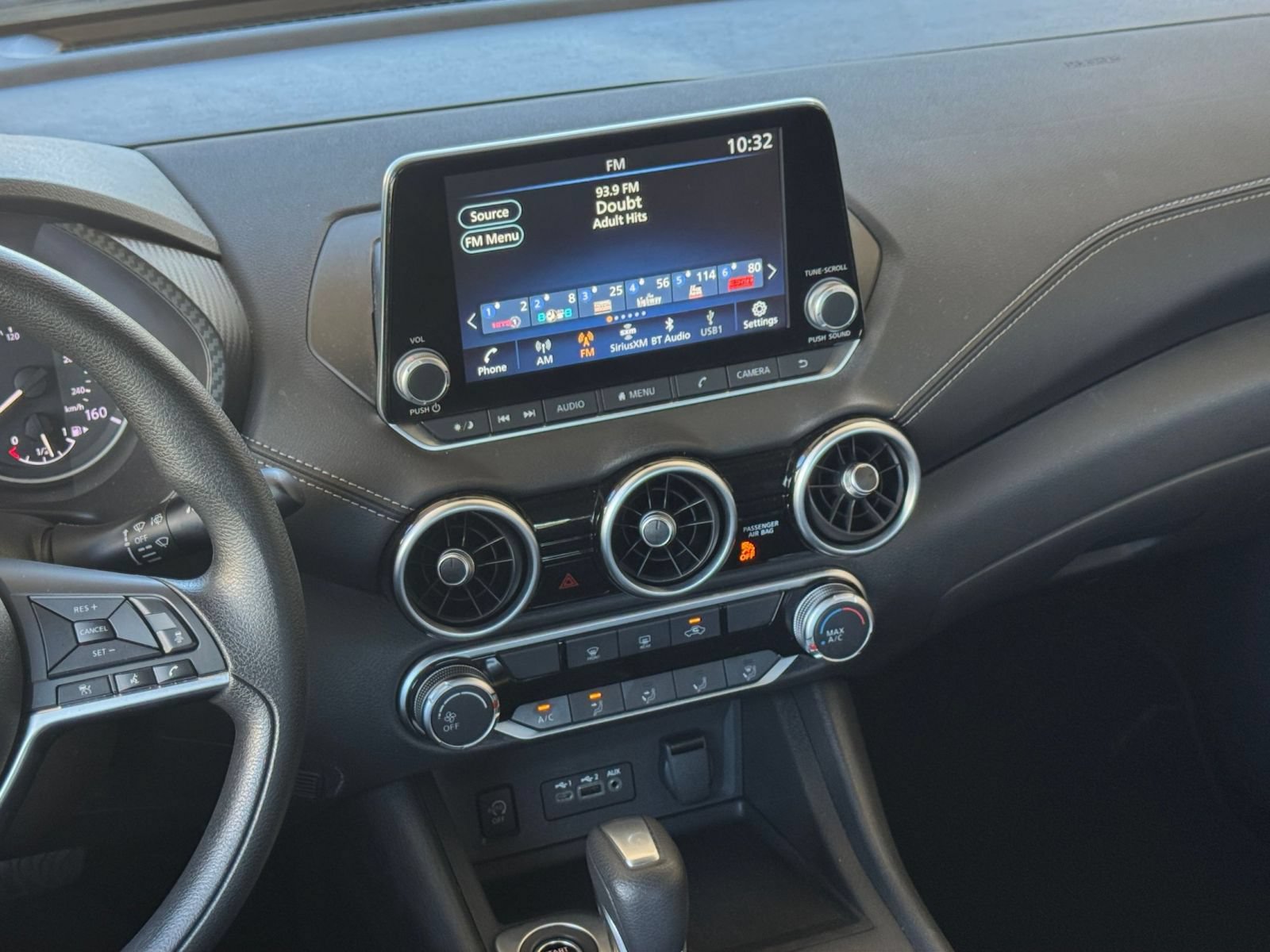 Used 2025 Nissan Sentra SV FWD image 16