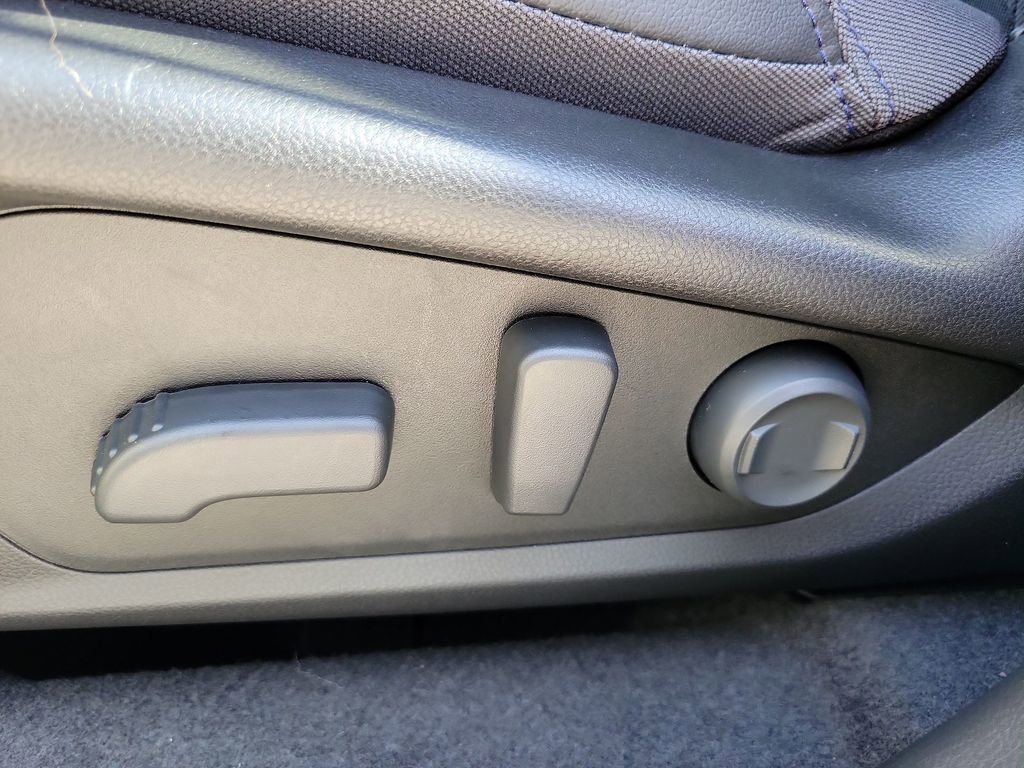 Certified 2025 Subaru Forester Premium image 17