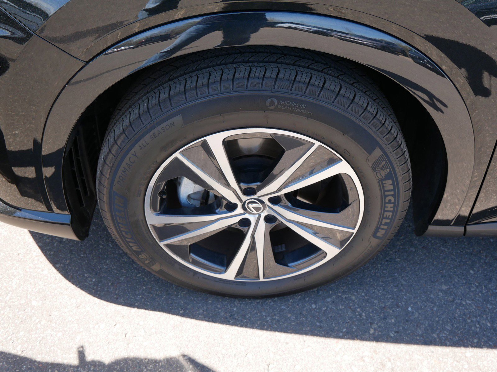 Used 2025 Lexus RX 350 FWD w/ Technology Package image 9