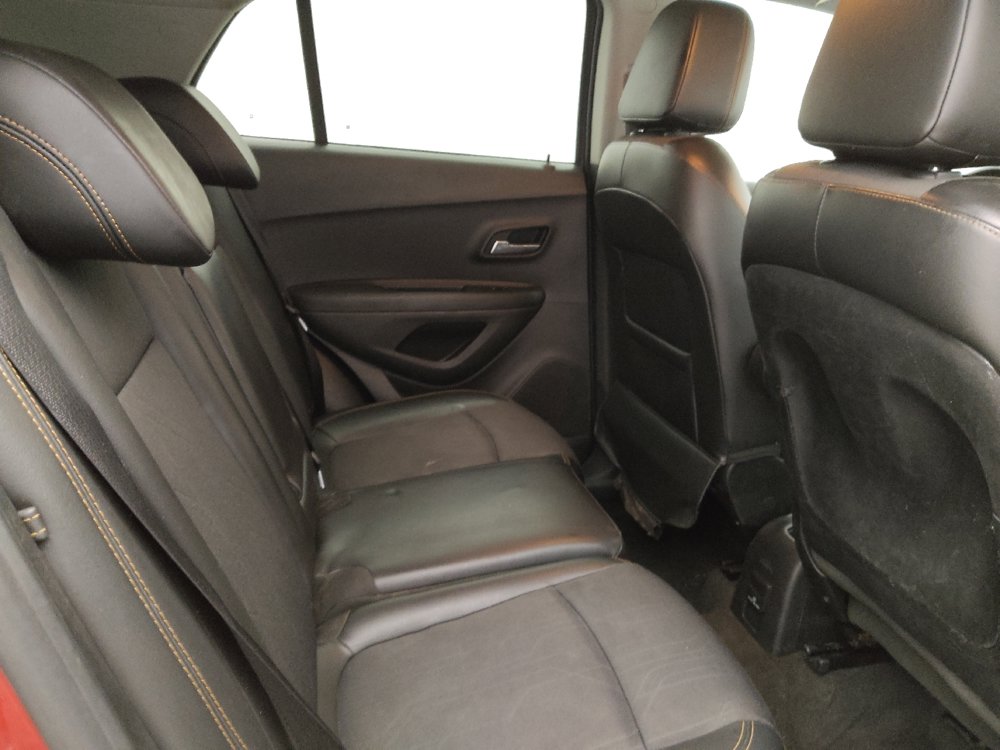 Used 2019 Chevrolet Trax LT w/ LT Convenience Package FWD image 19
