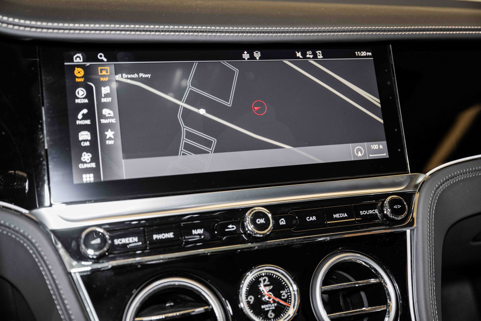 Used 2024 Bentley Continental GT V8 image 28