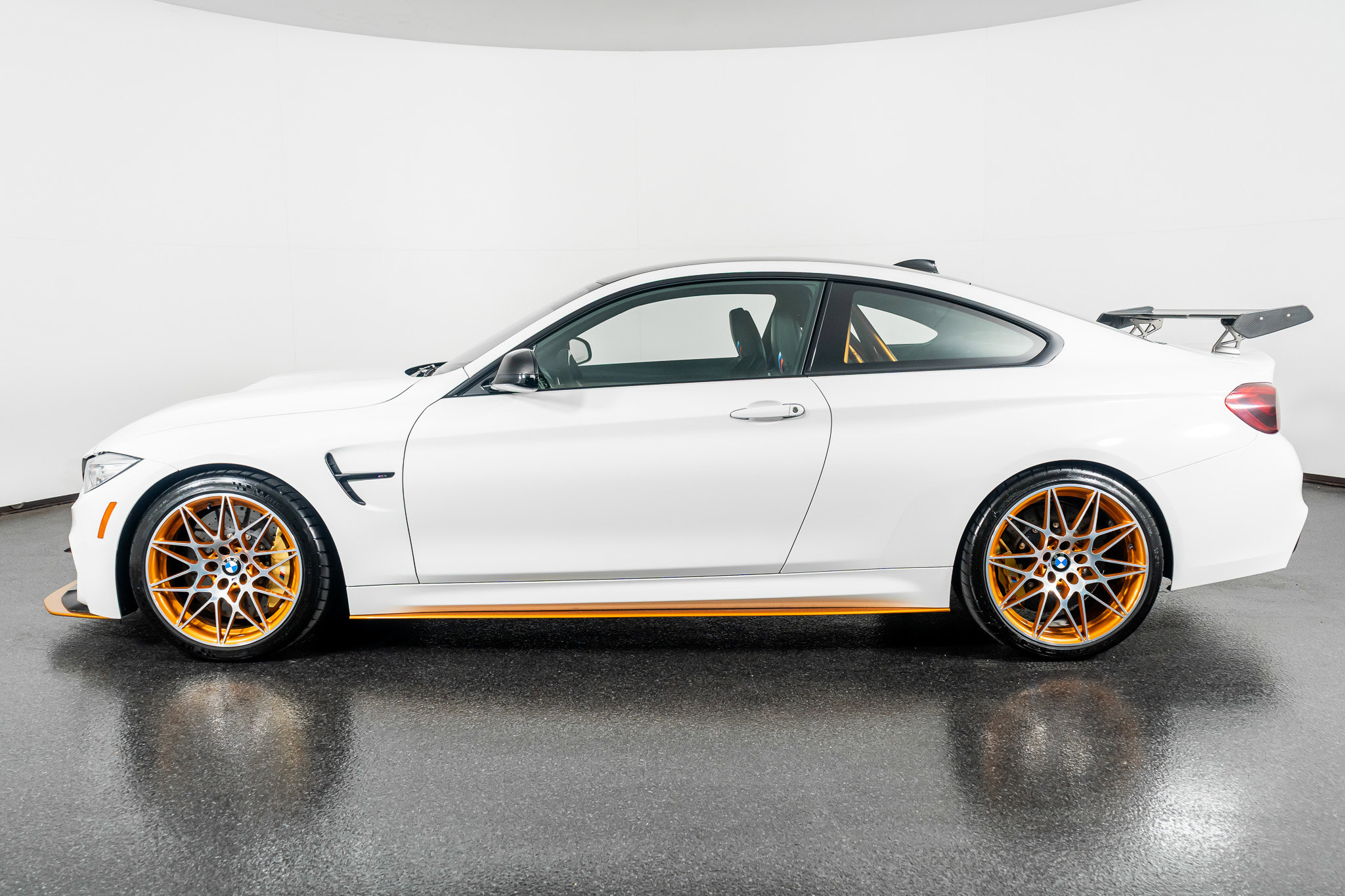 Used 2016 BMW M4 GTS image 16
