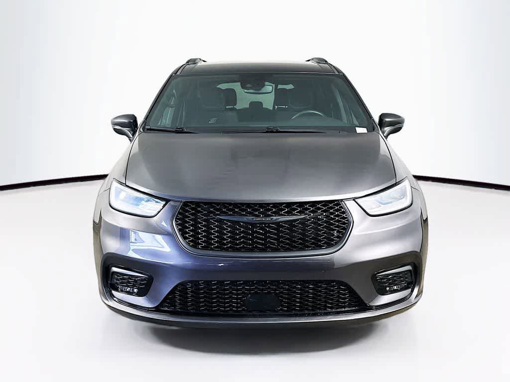 Used 2021 Chrysler Pacifica Touring w/ S Appearance Package FWD image 6