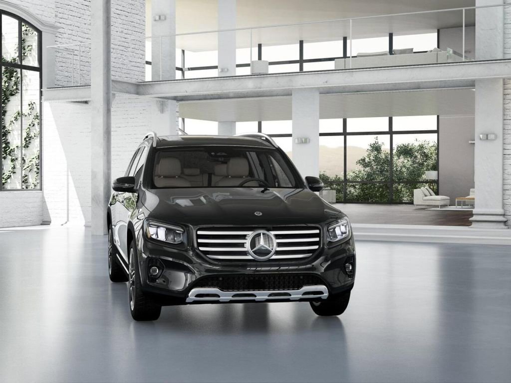 New 2026 Mercedes-Benz GLB 250 4MATIC image 8