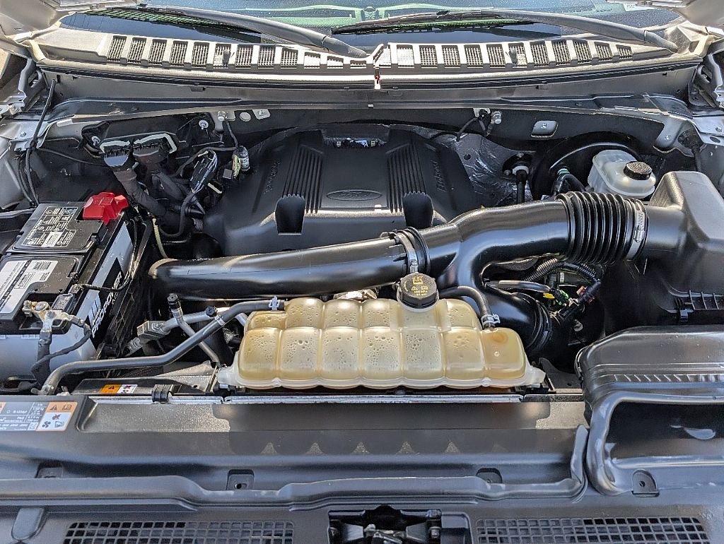 Used 2019 Ford Expedition Max XLT image 17