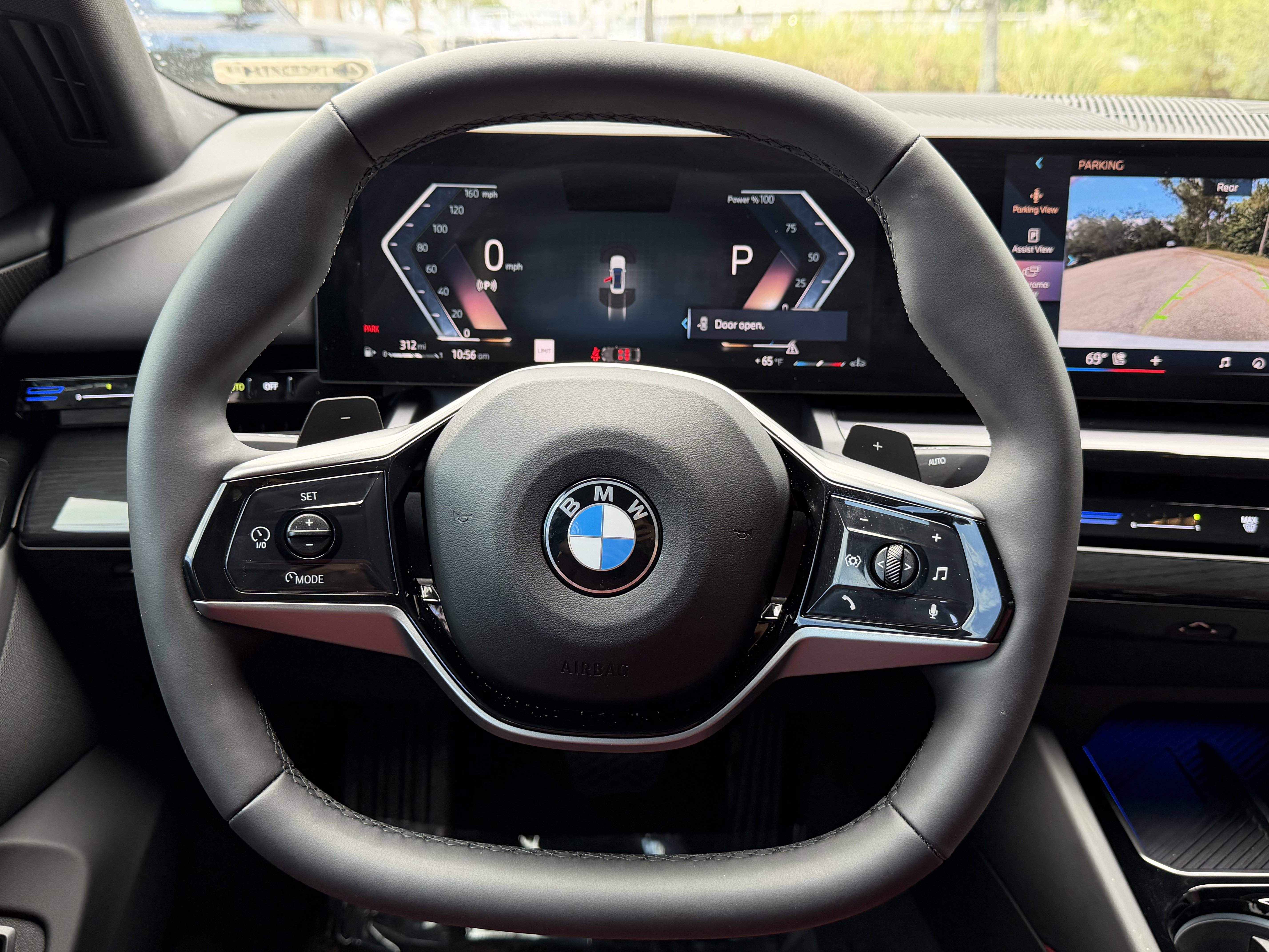 Used 2026 BMW 530i w/ Premium Package image 32