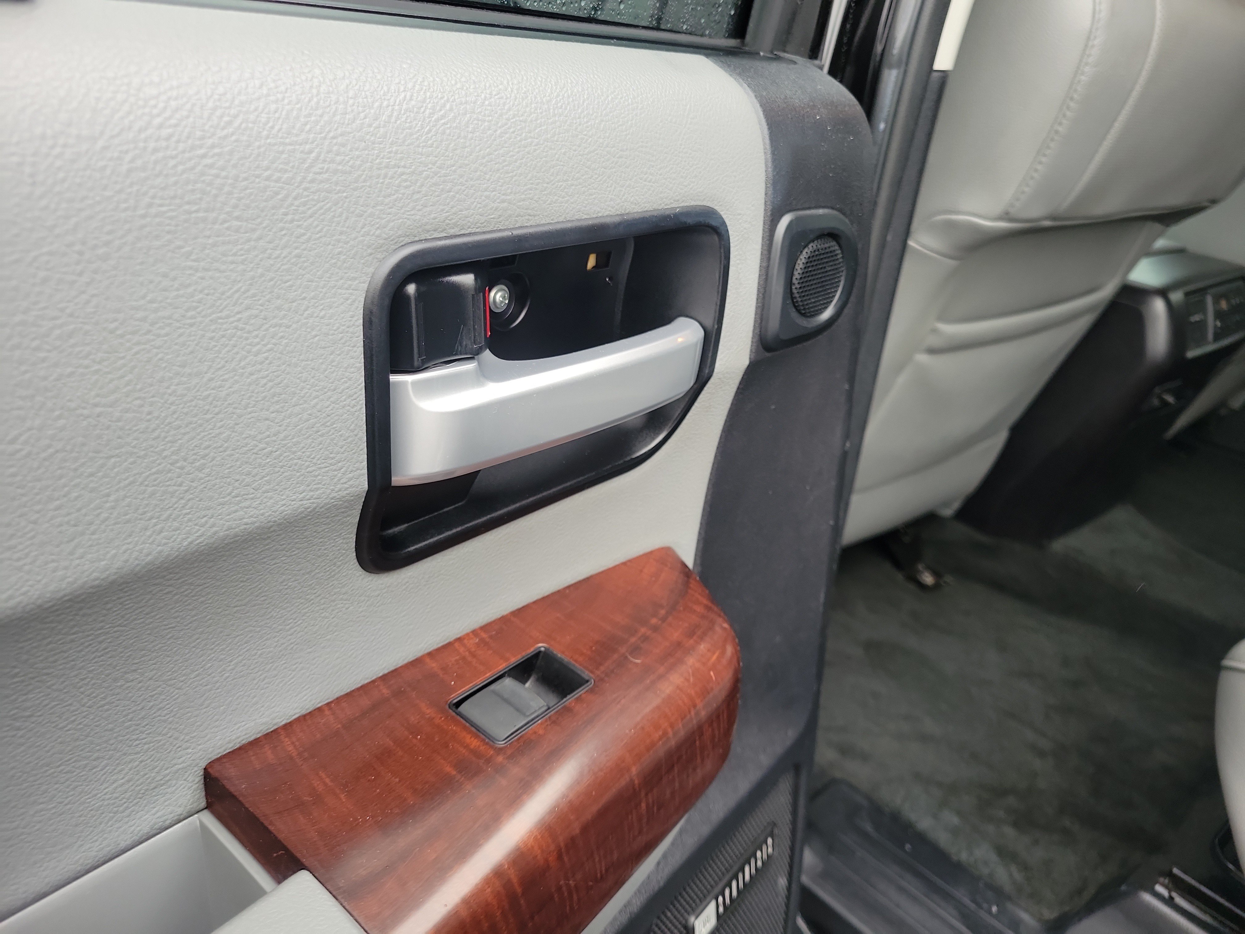 Used 2017 Toyota Sequoia Platinum AWD/4WD image 13