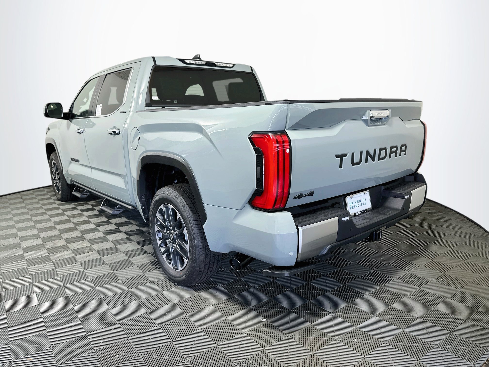 New 2026 Toyota Tundra Limited AWD/4WD image 5