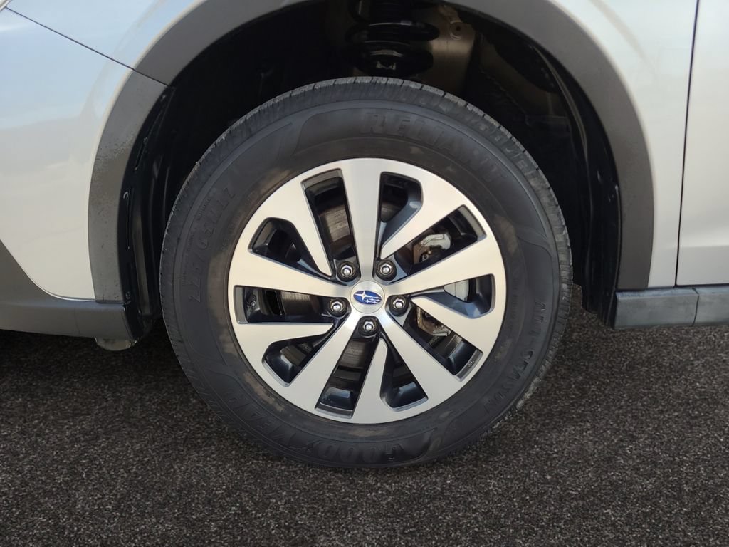 Used 2020 Subaru Outback Premium w/ Popular Package #1 AWD/4WD image 14
