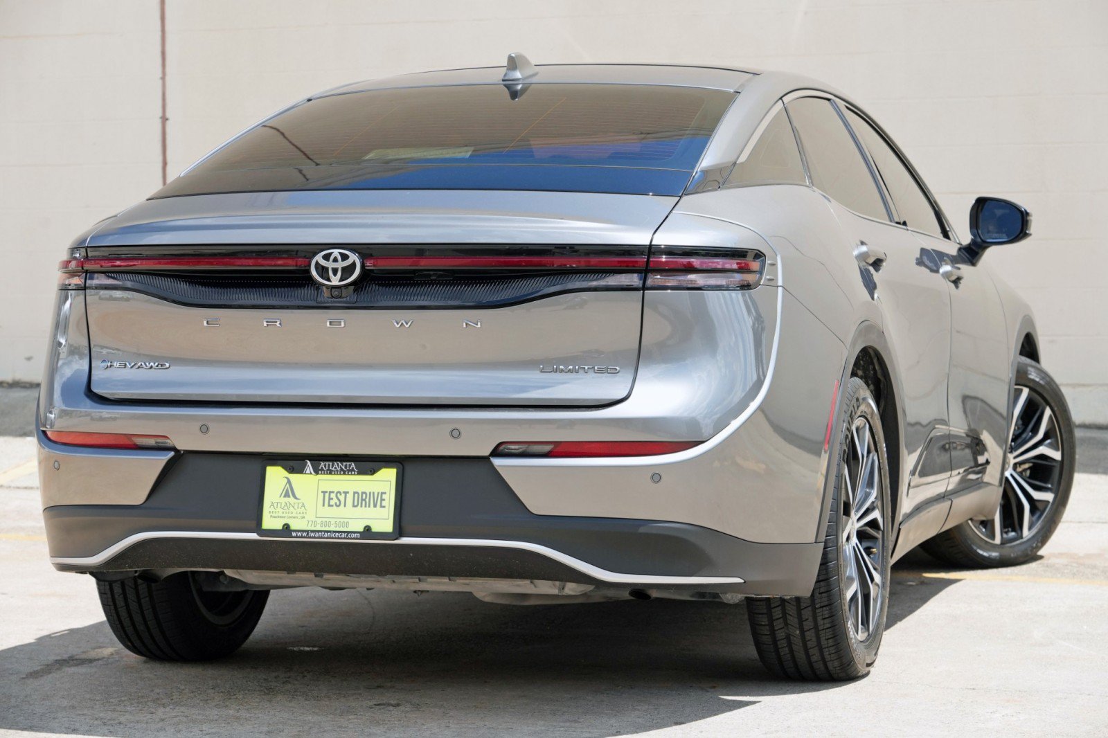 Used 2024 Toyota Crown AWD/4WD image 4