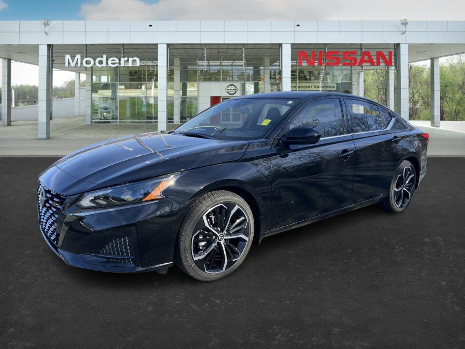 New 2025 Nissan Altima 2.5 SR image 1