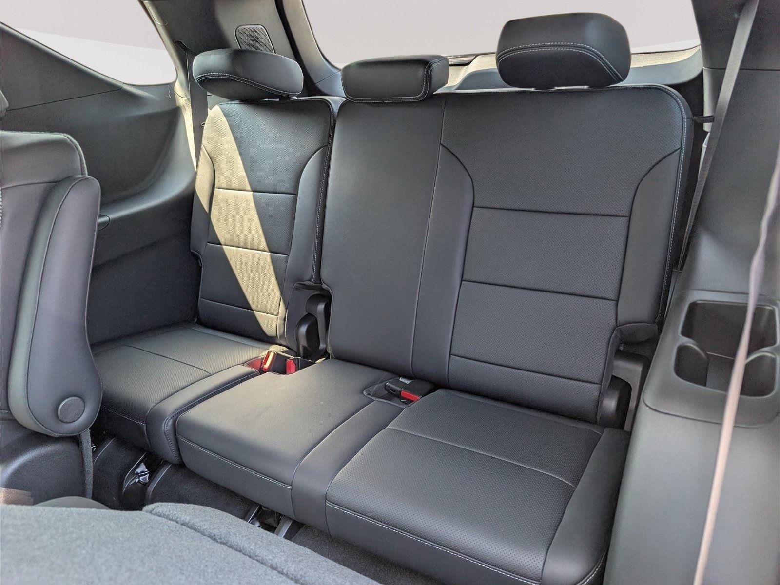 New 2027 Chevrolet Traverse LT w/ Driver Confidence Package FWD image 11
