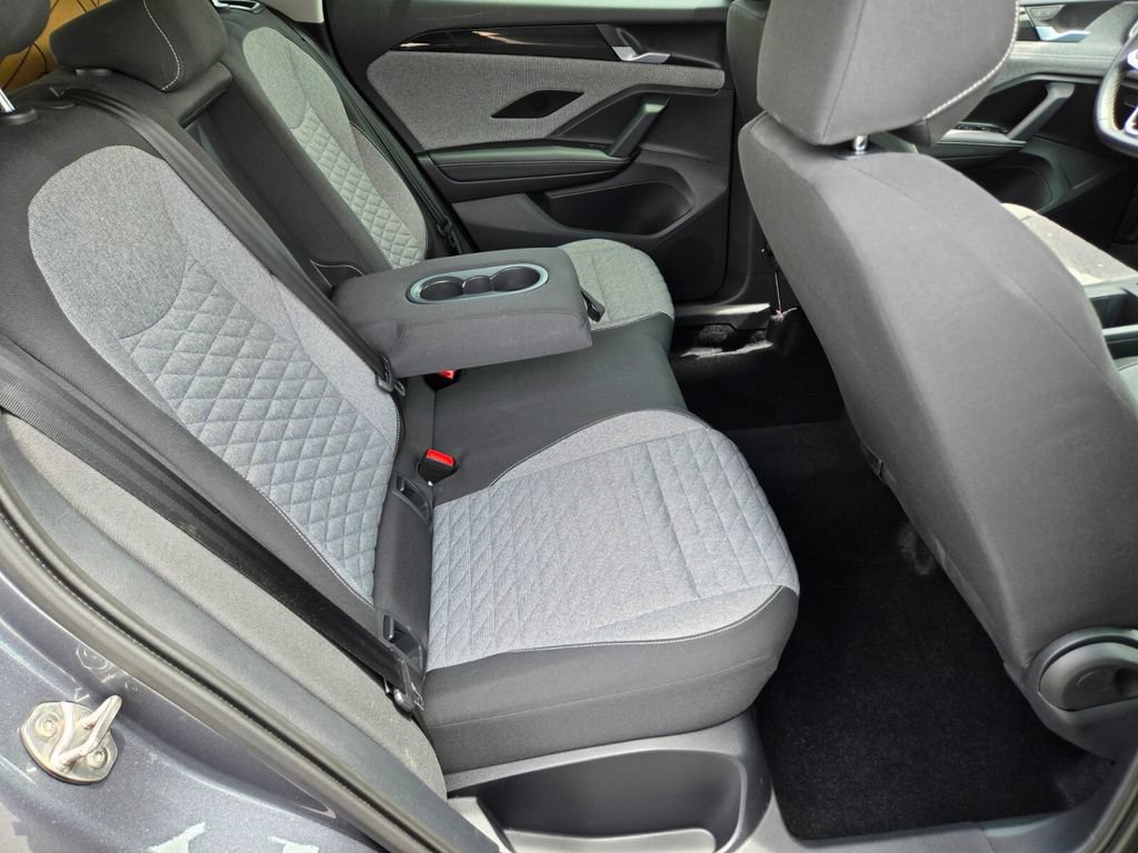 Certified 2025 Volkswagen Tiguan S FWD image 12