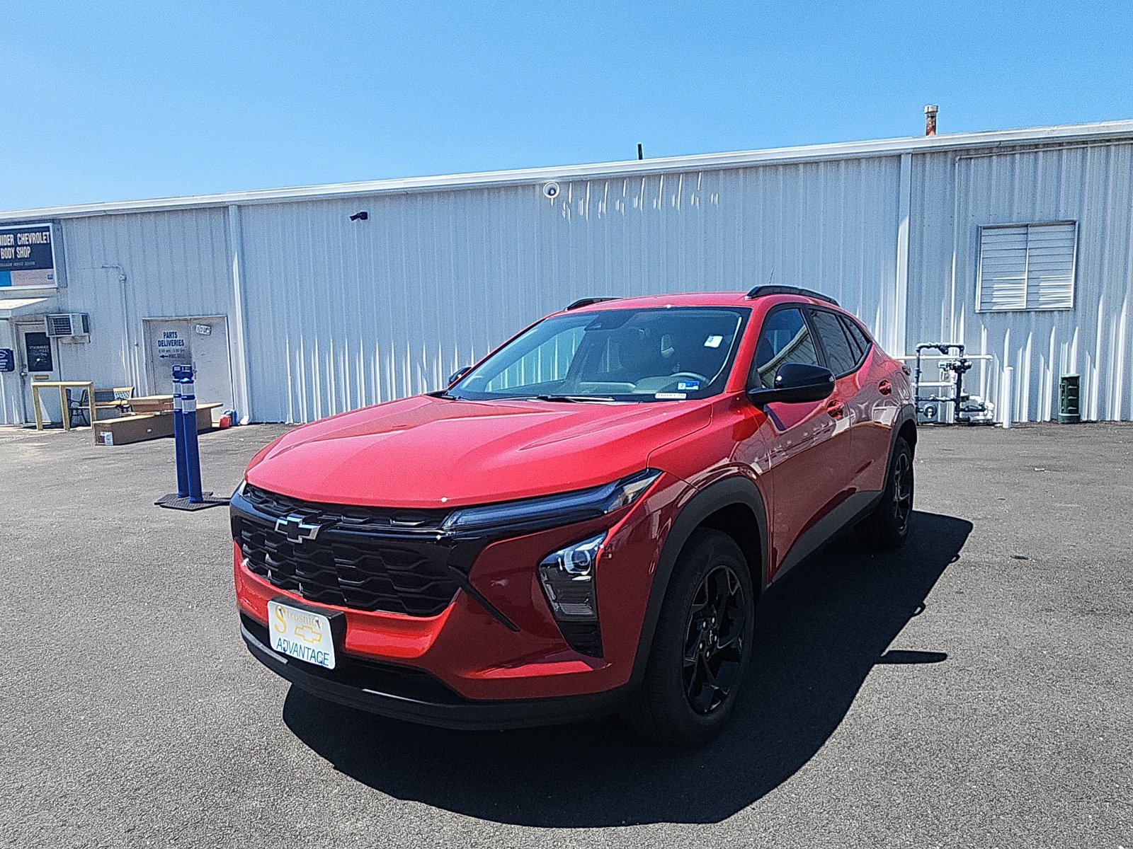 New 2026 Chevrolet Trax LT w/ Driver Confidence Package FWD image 1
