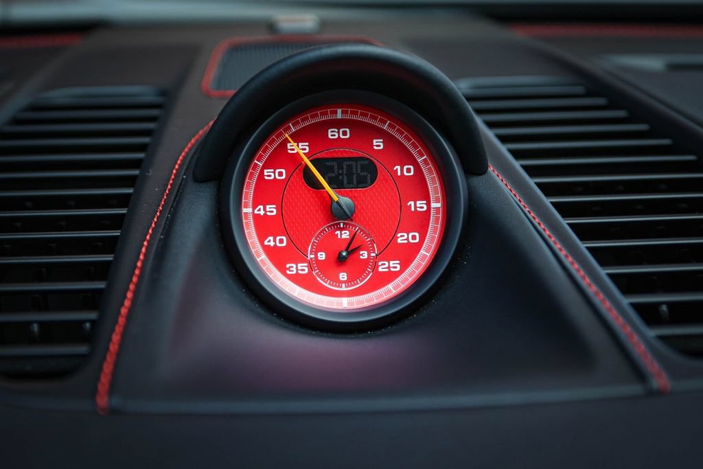 Used 2018 Porsche 911 GT2 RS RWD image 30