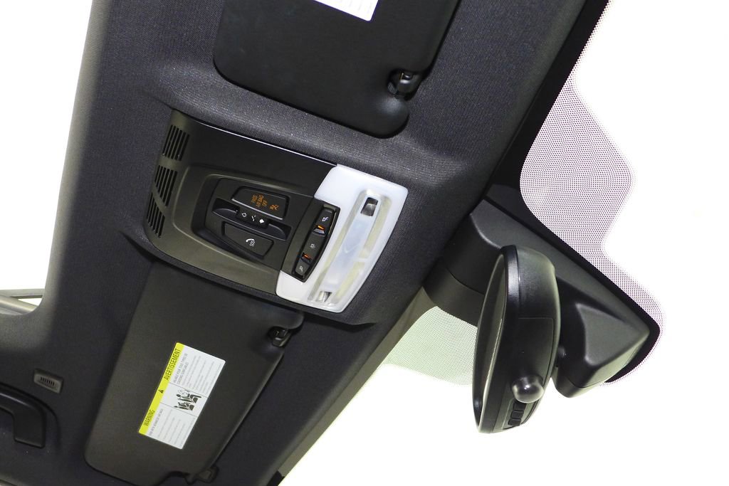 Used 2020 BMW X1 sDrive28i w/ Convenience Package image 17