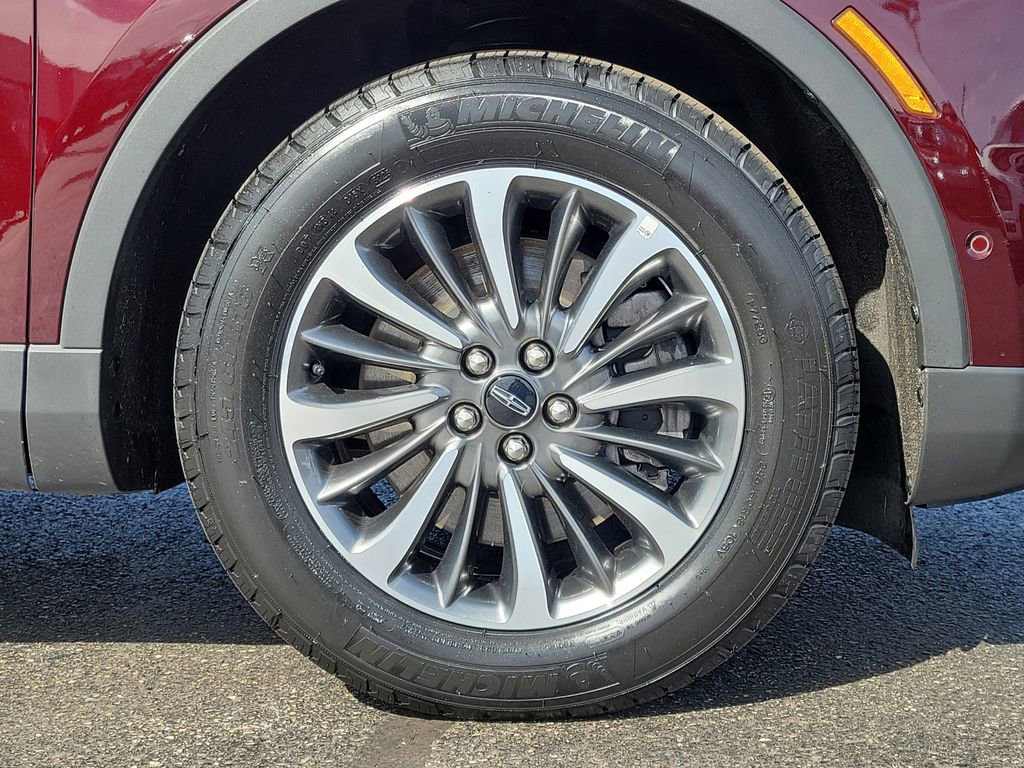 Certified 2022 Lincoln Nautilus Reserve image 9