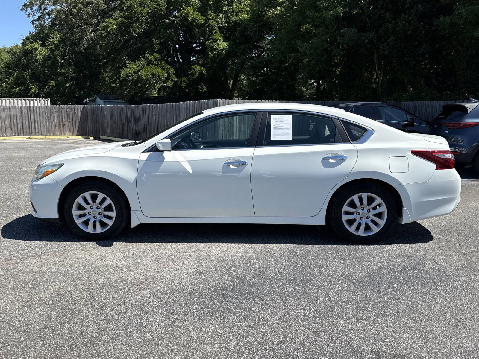 Used 2018 Nissan Altima 2.5 S w/ S Convenience Package FWD image 2